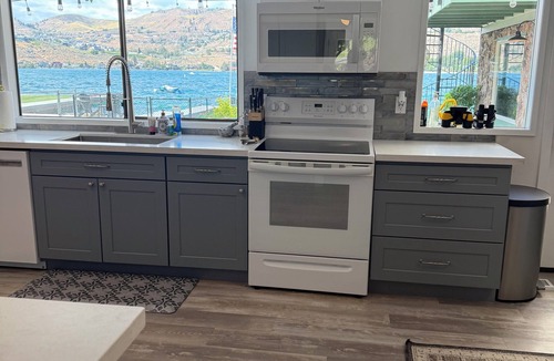 Chelan House | Downtown Beach House - Dog Friendly, Waterfront, License # TR-0561