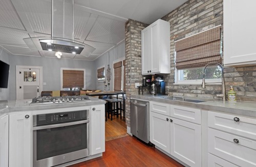 Loveland House | Downtown-Heated Plunge Pool King Bed