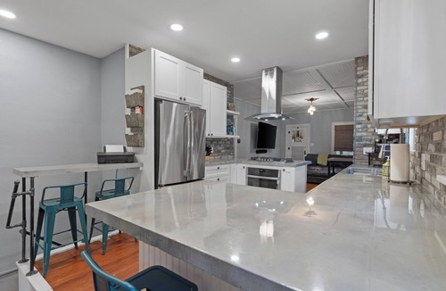 Loveland House | Downtown-Heated Plunge Pool King Bed