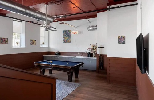 Cedars Apartment | Downtown Loft no 307