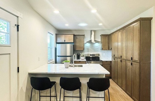 Loveland House | Downtown Modern Carriage House