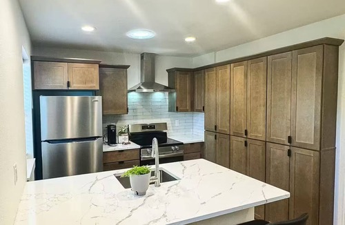 Loveland House | Downtown Modern Carriage House