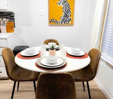 Denver Heights Apartment | Downtown SA Cozy & Central 2 BR Apt