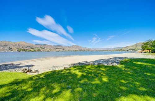 Chelan House | Dual Chelan Resort Suites: Pool, Hot Tub & Beach