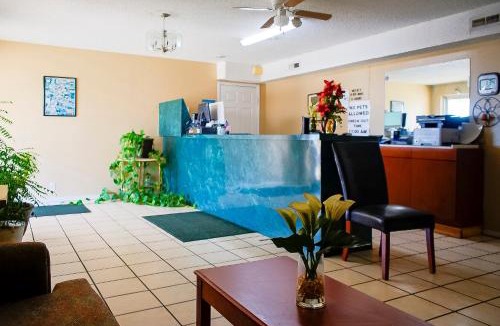 Duncan Hotel | Duncan Inn by OYO, OK - Hwy 81 Near Chisholm Casino