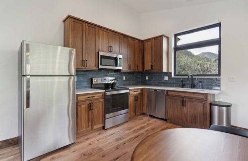 Hermosa House | Durango Luxury-Stunning Views! Easy to Town or Ski