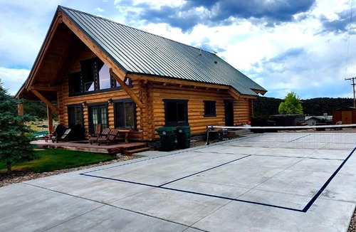 Dutch John House | Dutch John Adventure Outpost, 2800 Sq Ft log home