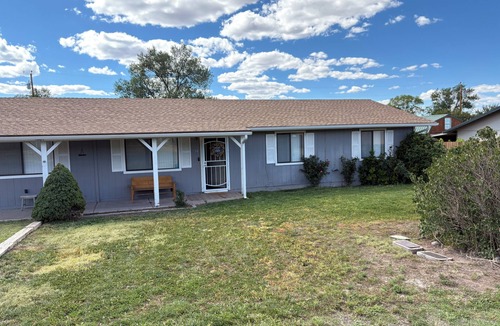Springerville House | Eagar AZ Hideaway White Mountain Retreat with Starlink!