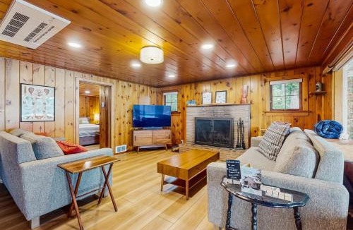 Freeland House | Eagle Beach Retreat