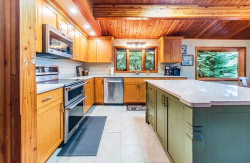Joseph House | Eagle Point Lakeview