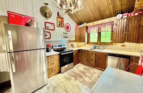 Tahlequah Cabin | Eagle Rock Cabin Illinois River view