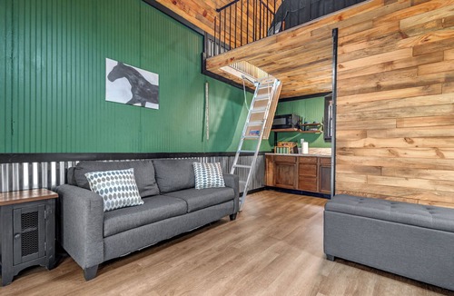 Mineola Cabin | Eagles Haven