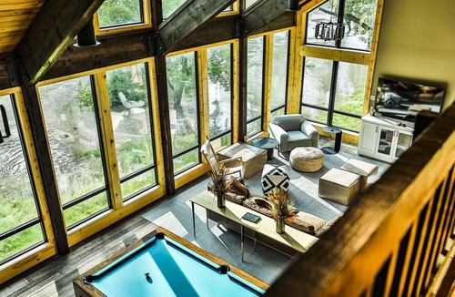 Maple Hill Cabin | East Bank on Mill Creek Lodge