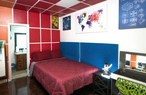 Greater East End Apartment | East Downtown Rubiks Studio