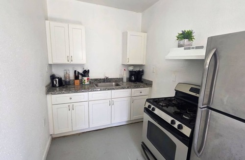 Northeast Houston Apartment | East Houston 2BR Budget Friendly Stay