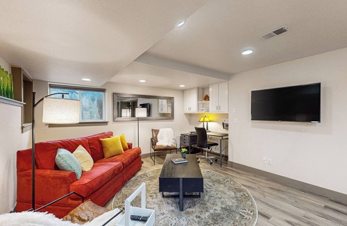 Greeley Condo | Easy Commuting! Renovated Greeley Apartment