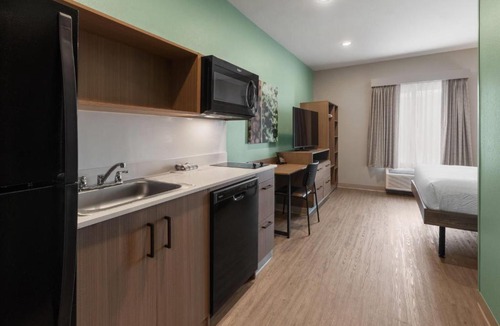 Katy Hotel | ECHO Suites Extended Stay by Wyndham Houston Katy West