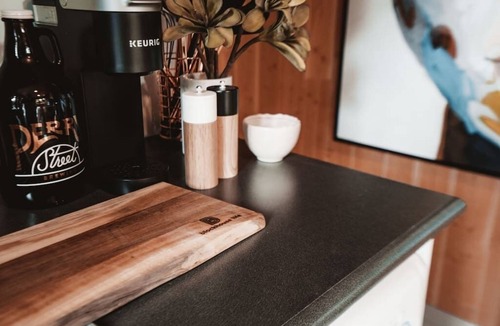 South Perry District Apartment | Eco-friendly Private Studio with free wifi