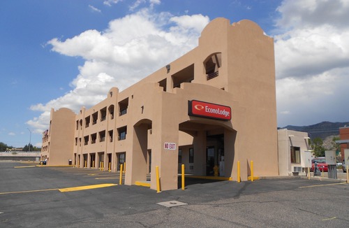 Canyon Acres Hotel | Econo Lodge East