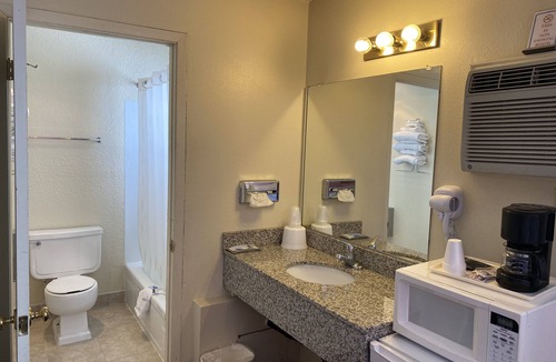 East Las Vegas Hotel | Econo Lodge Las Vegas NM