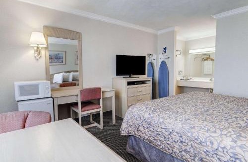 Van Horn Cabin | Econo Lodge Van Horn