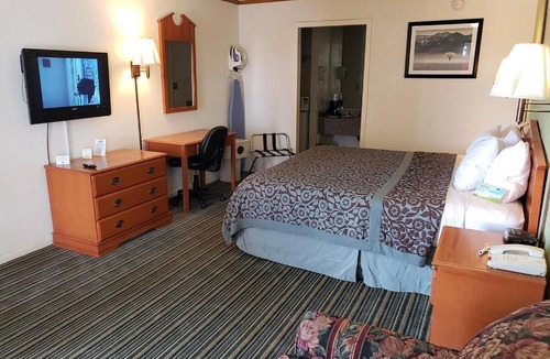 Wichita Hotel | Economy Hotel Wichita- Florence St