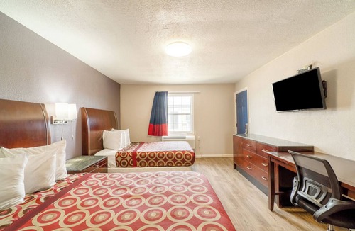 Lamesa Hotel | Economy Inn By OYO, Lamesa TX
