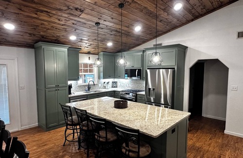 Kirby House | Edgewater at Lake Greeson – Family Retreat w/Game Room & Theater