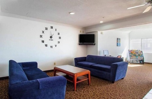 Biggs Field Hotel | EL Paso Inn