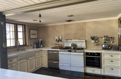 Glendevey House | El Rancho Pequeno, family-friendly premier fly fishing in Wyoming.