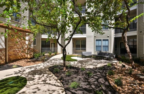 Central Arlington Apartment | Elegant 4BR near AT&T Stadium + Pool &GYM, FIFA