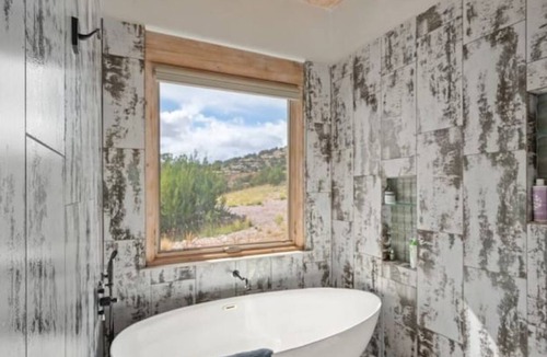 Youngsville Villa | Elegant, creative retreat overlooking Lake Abiquiu