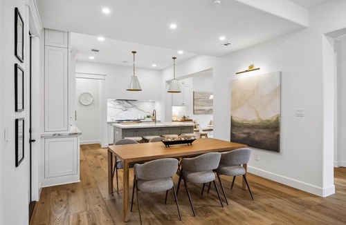 Southgate House | Elegant Home With Elevator @Med Center, MDAnderson, NRG, Rice University