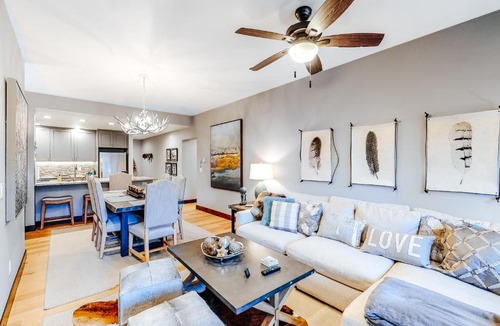 Eagle-Vail House | Elegant Sun River