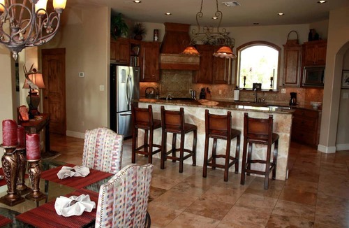 Pipe Creek House | Elegant Texas Hill Country Cottage in Pipe Creek for Family Vacations in Texas