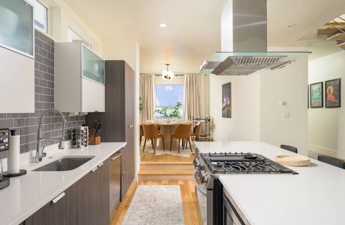 Highland House | Elevation Haus LoHi | City Views + Hot Tub