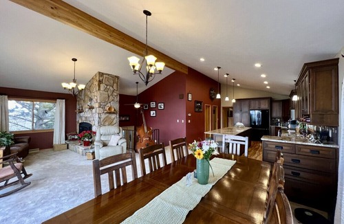 Baker City House | Elkhorn Views Home - Gorgeous Views! 4 Bdrm, Sleeps 8, w/Sauna, Local Golfing 50% Off!