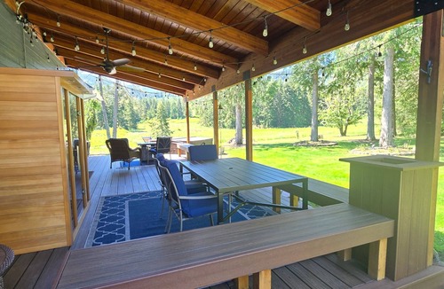 Sequim House | ElkLandia: The Olympic Peninsula's Premier Luxury Estate for Gatherings.