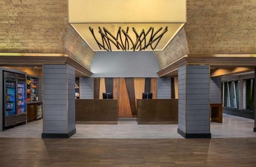 El Paso Hotel | Embassy Suites by Hilton El Paso