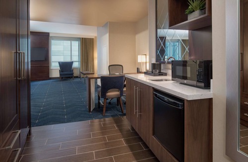 Pioneer Square Hotel | Embassy Suites by Hilton Seattle Downtown Pioneer Square