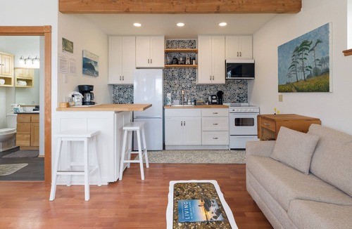 Orcas House | Emily's Cottage at Cayou Channel - Orcas Island