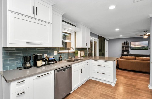 Friendswood House | Empress Solace Villa