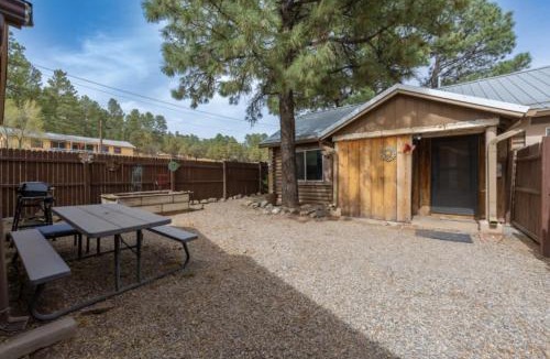 Ruidoso Ski Chalet | Enchanted Hideaway Cabins and Cottages