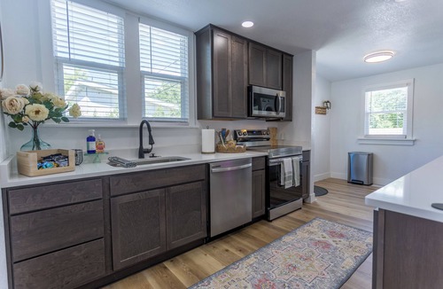 Casper House | Enchanting 2-bedroom house with AC in charming Casper