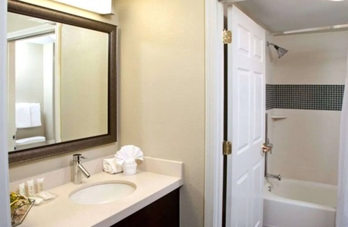 Acres Green House | Enjoy a Hassle-Free Stay! Pet-Friendly, w/ Pool, Near Park Meadows Mall