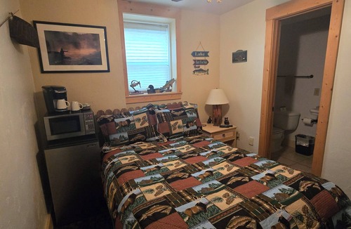 Phippsburg Cabin | Enjoy a wonderful stay at a cozy lodge in Phippsburg