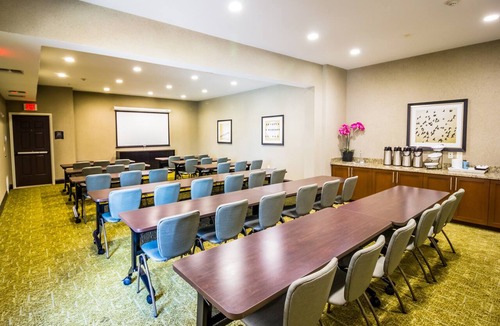 Legacy Park Apartment | Enjoy Free Breakfast, Free Wi-Fi, and an Outdoor Pool