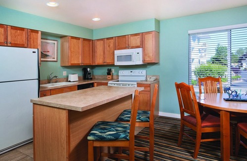 Birch Bay Resort | Enjoy the bay in style!