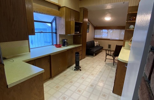 Weiser Cottage | Enjoy your comfy stay at Grandma's House near the Weiser River Trail