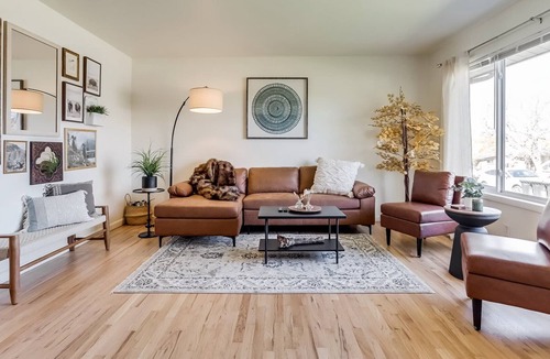 Arvada Plaza Area House | Entertainment & Comfort Near Arvada & RedRocks